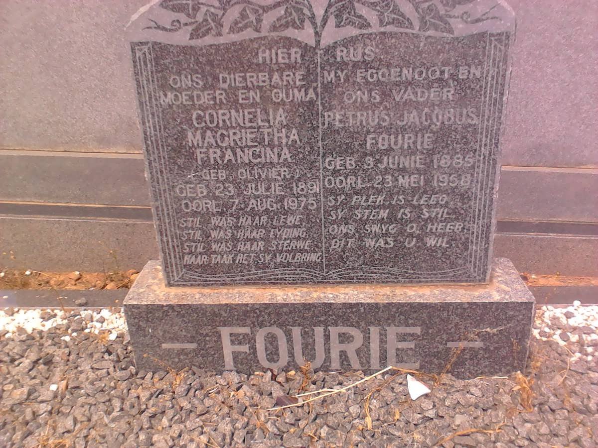 FOURIE Petrus Jacobus 1885-1958 &amp; Cornelia Magrietha Francina OLIVIER 1891-1975