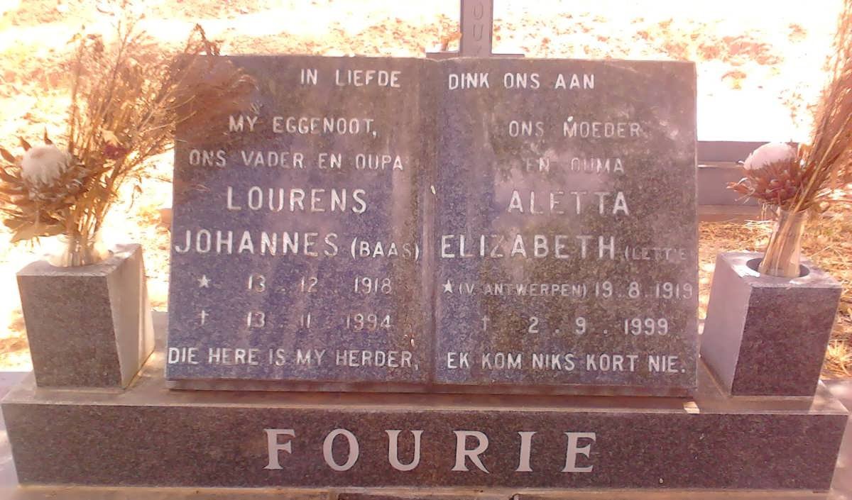 FOURIE Lourens Johannes 1918-1994 &amp; Aletta Elizabeth VAN ANTWERPEN 1919-1999