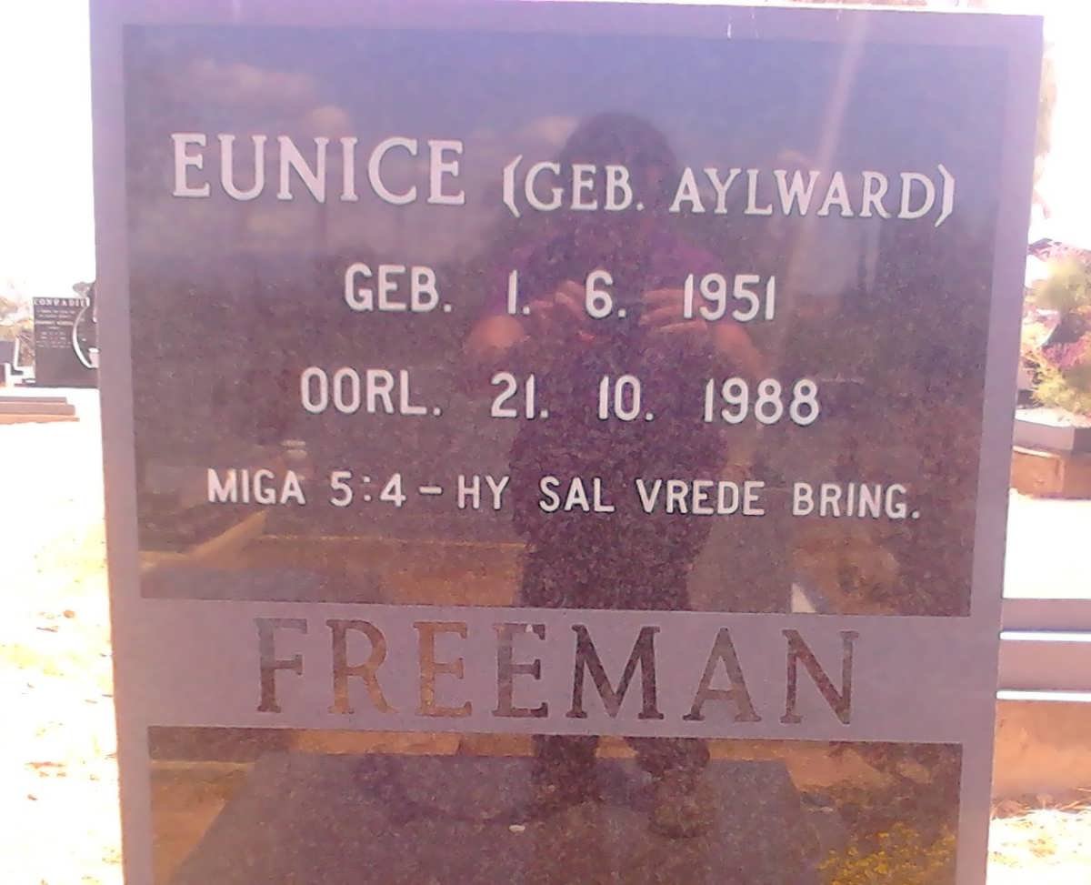 FREEMAN Eunice nee AYLWARD 1951-1988