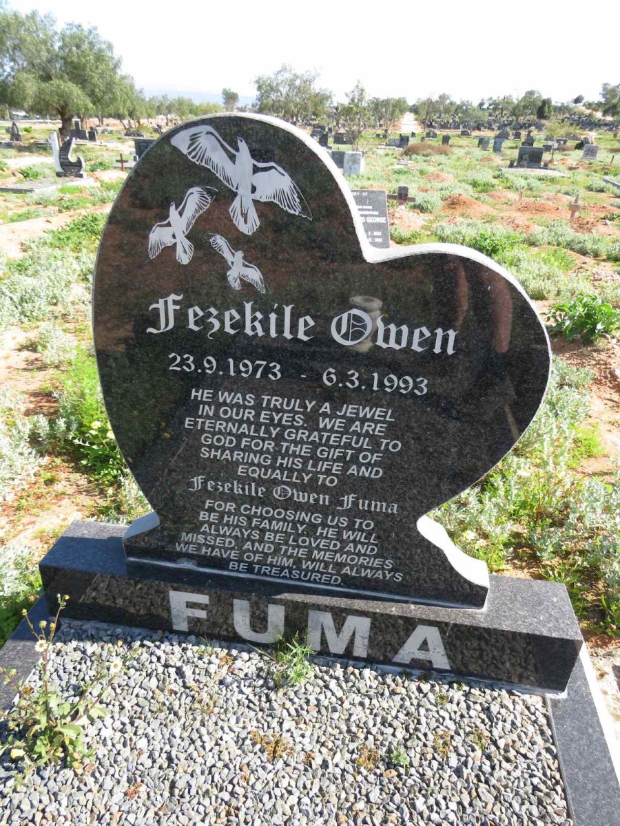 FUMA Fesekile Owen 1973-1993