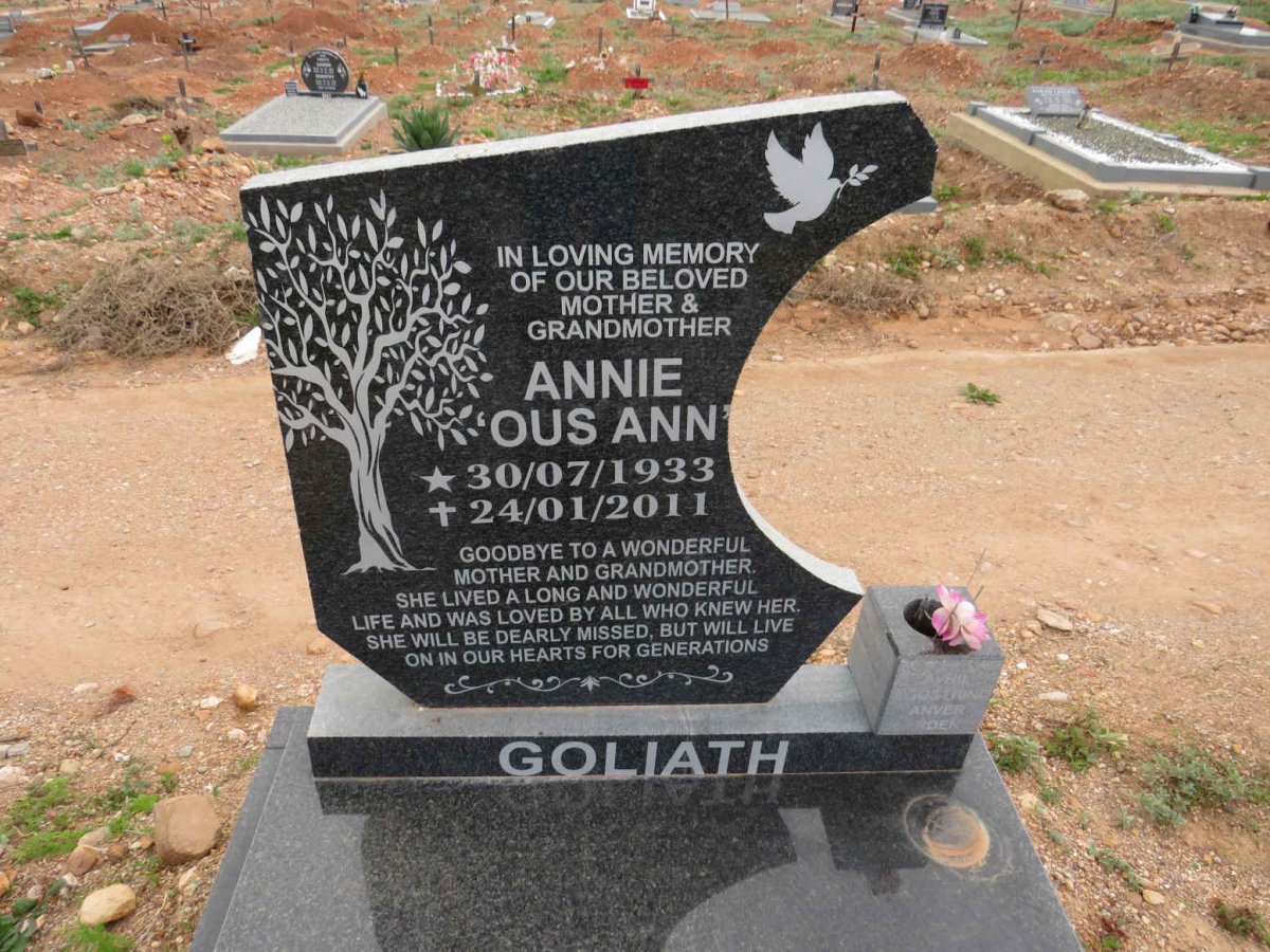 GOLIATH Annie 1933-2011