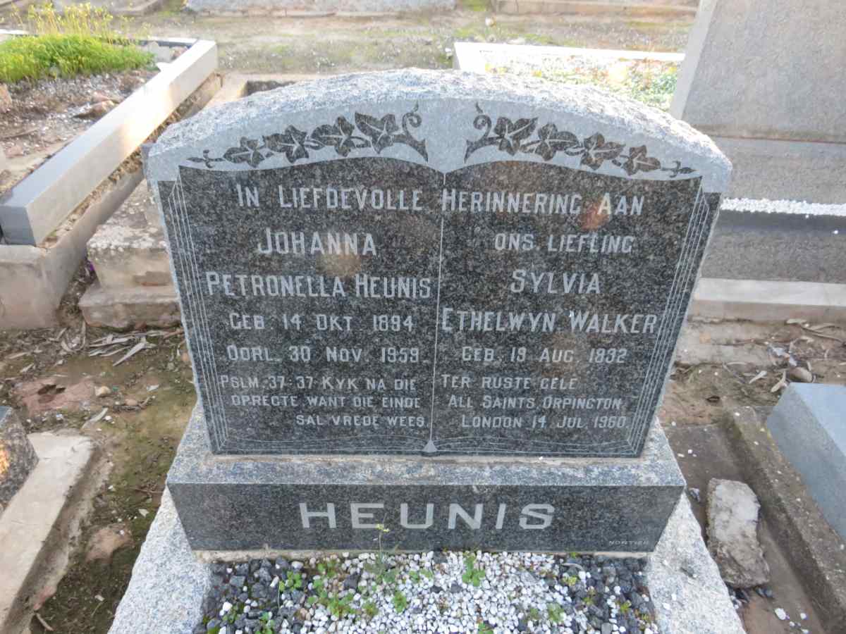 HEUNIS Johanna Petronella 1894-1959 :: WALKER Sylvia Ethelwyn 1932-1960 