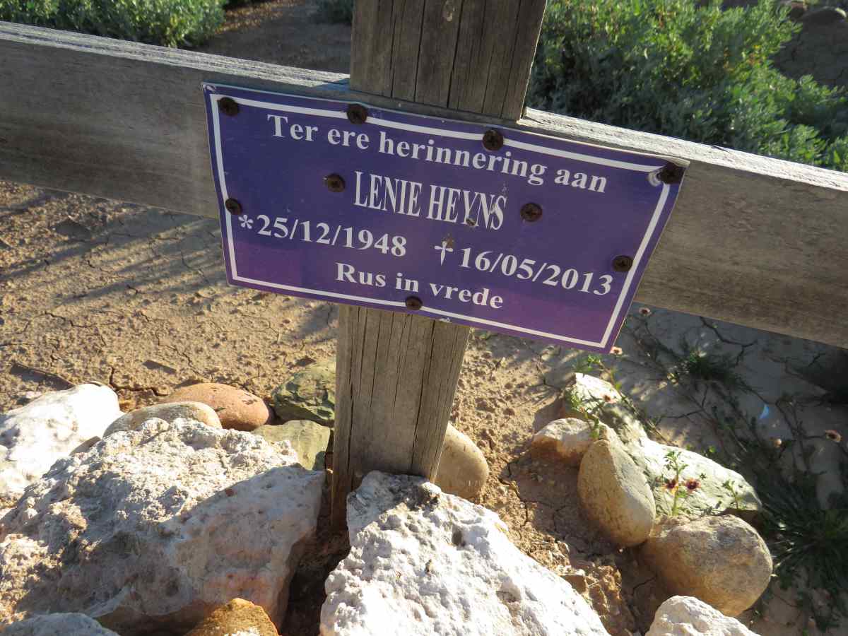 HEYNS Lenie 1948-2013