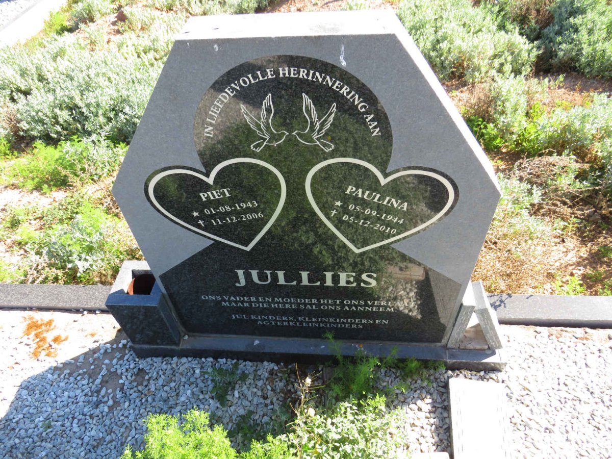 JULLIES Piet 1943-2006 & Paulina 1944-2010