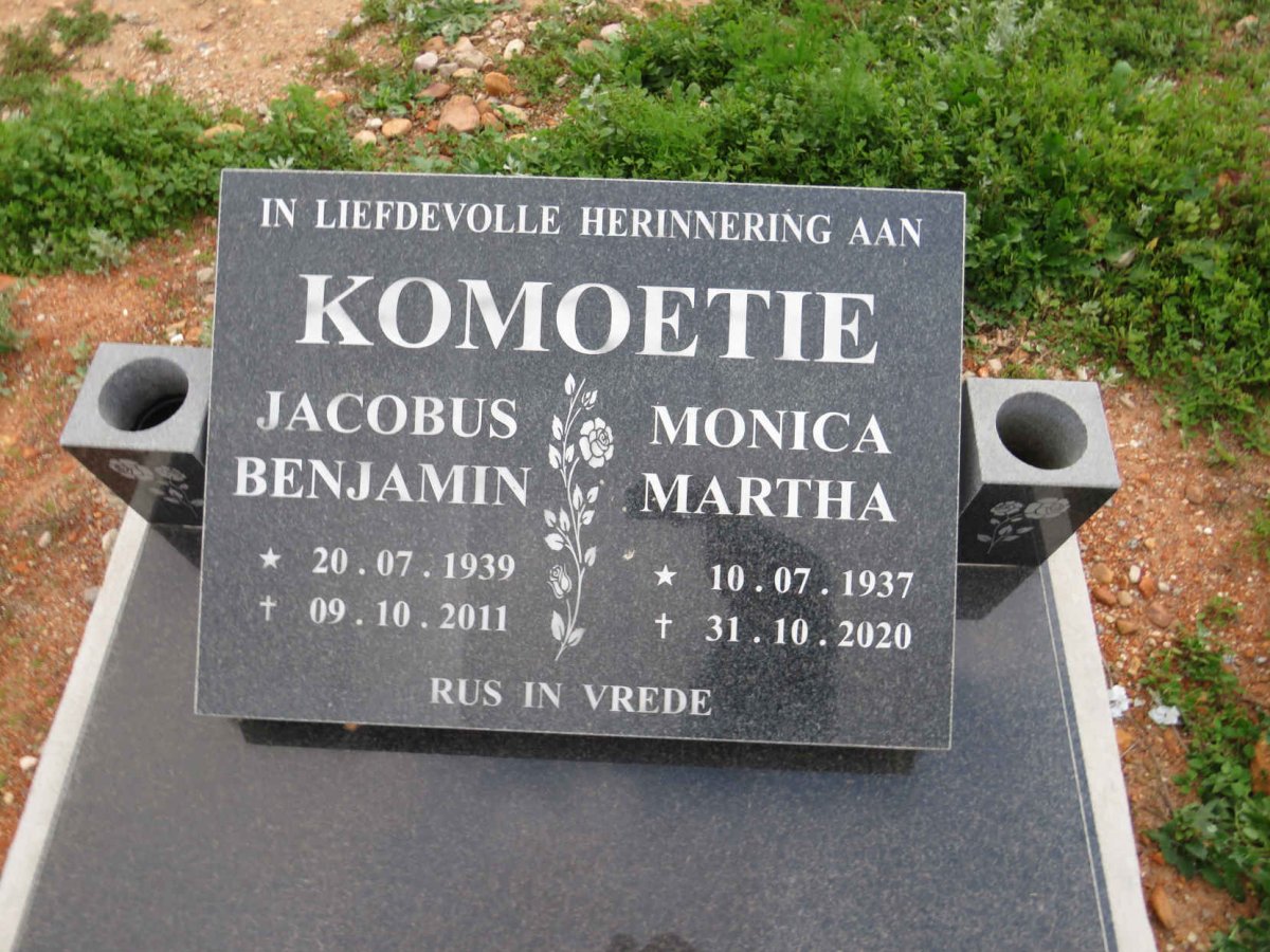 KOMOETIE Jacobus Benjamin 1939-2011 & Monica Martha 1937-2020