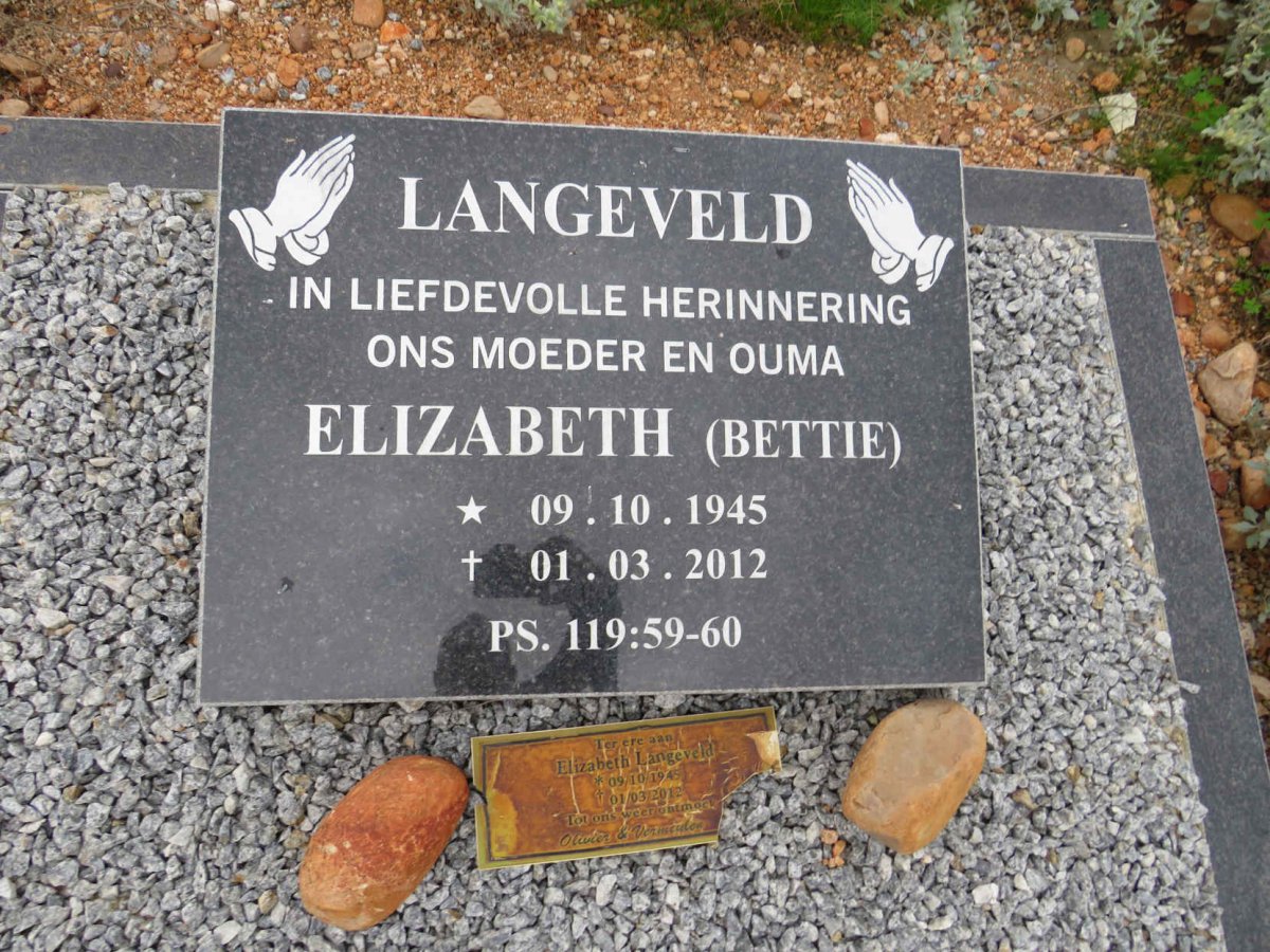 LANGEVELD Elizabeth 1945-2012