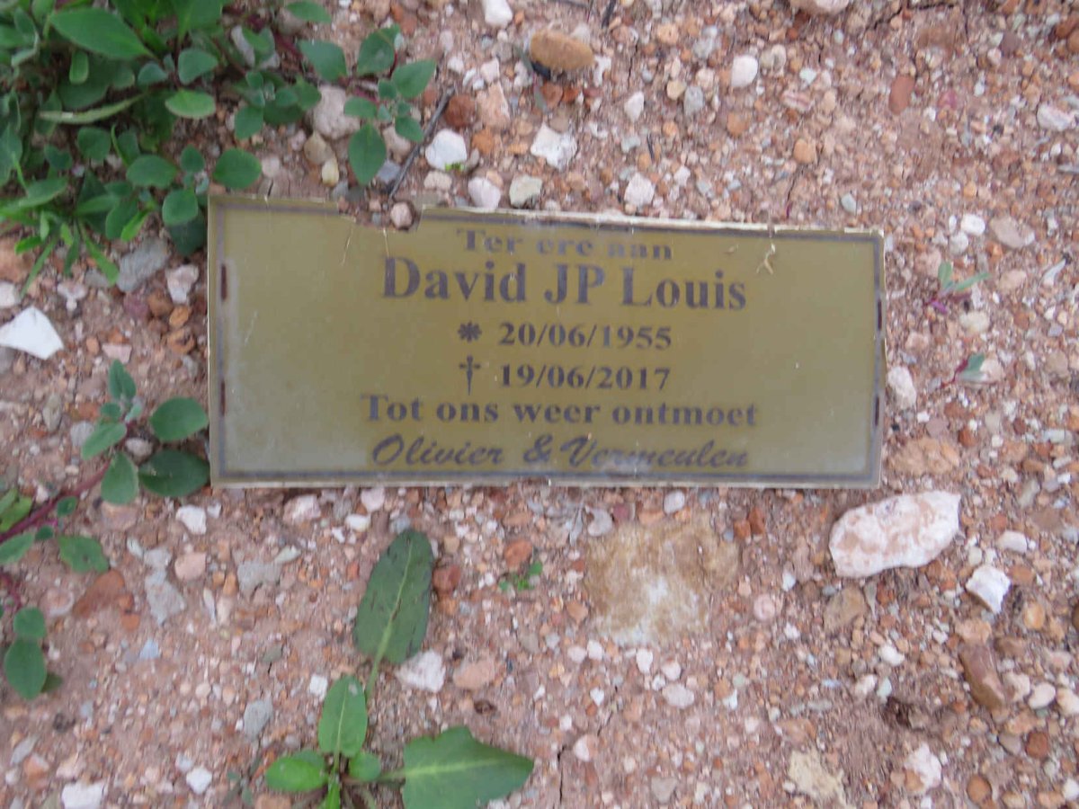 LOUIS David J.P. 1955-2017
