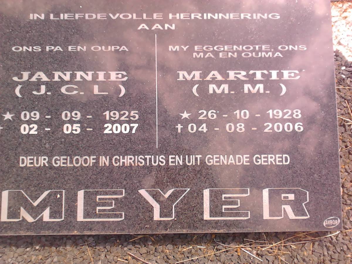 MEYER J.C.L. 1925-2007 &amp; M.M. 1928-2006