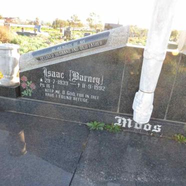 MOOS Isaac 1939-1992
