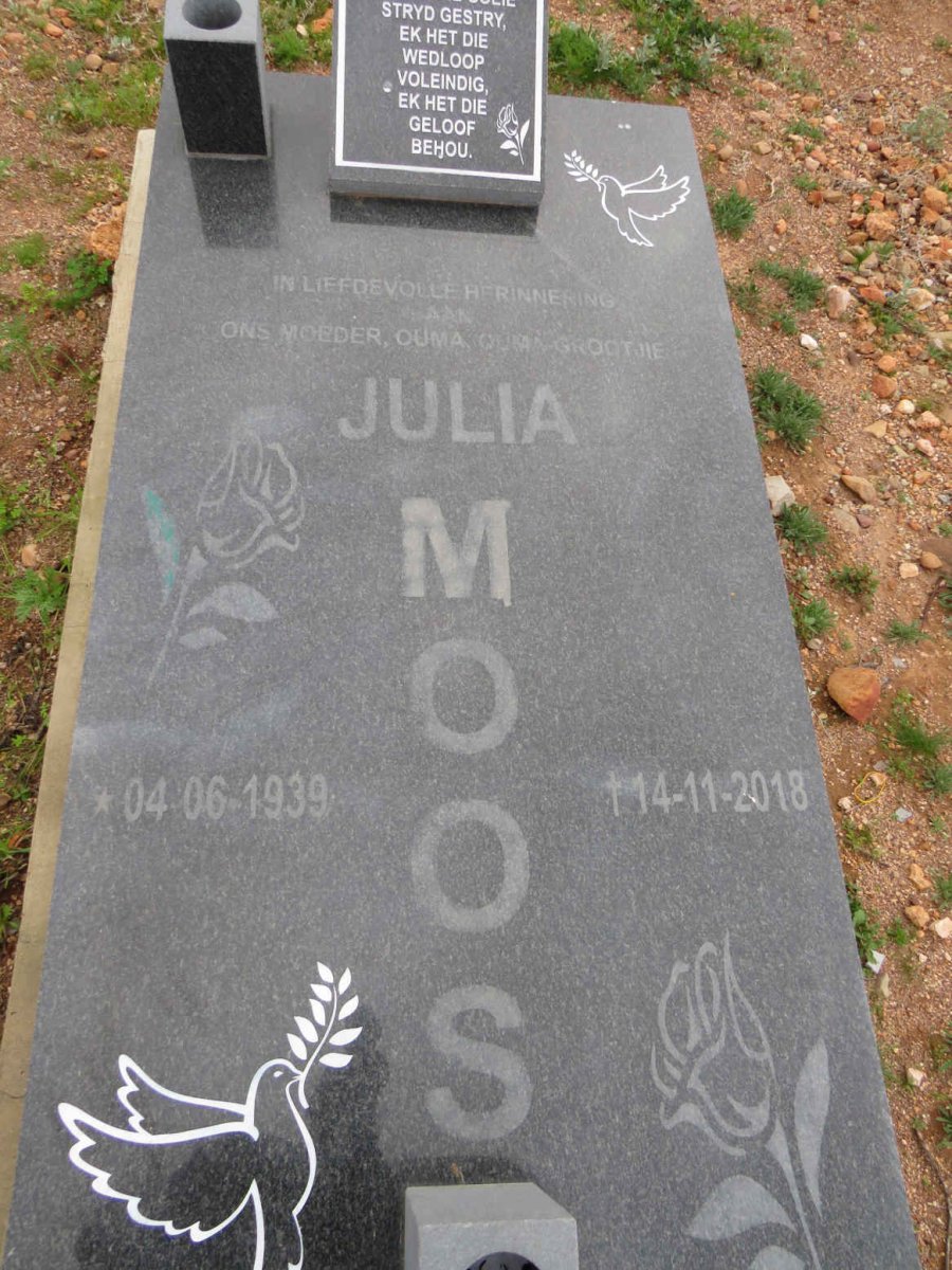 MOOS Julia 1939-2018