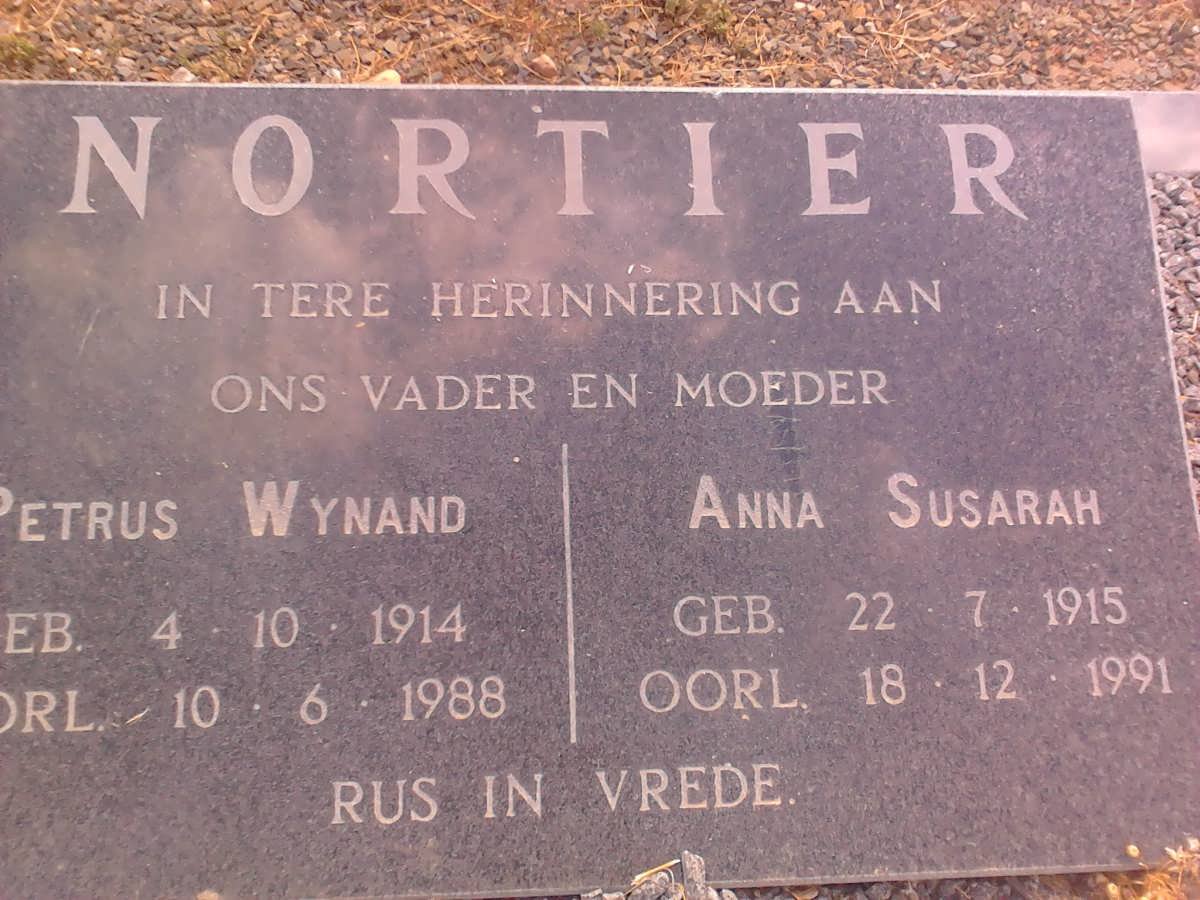 NORTIER Petrus Wynand 1914-1988 &amp; Anna Susarah 1915-1991
