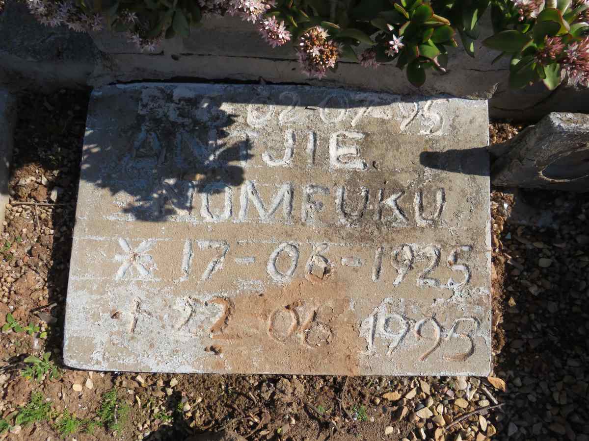NOMFUKU Antjie 1925-1995