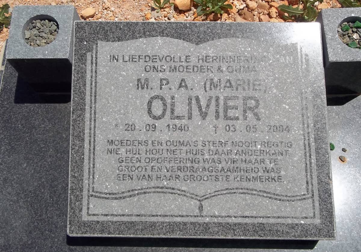 OLIVIER M.P.A. 1940-2004