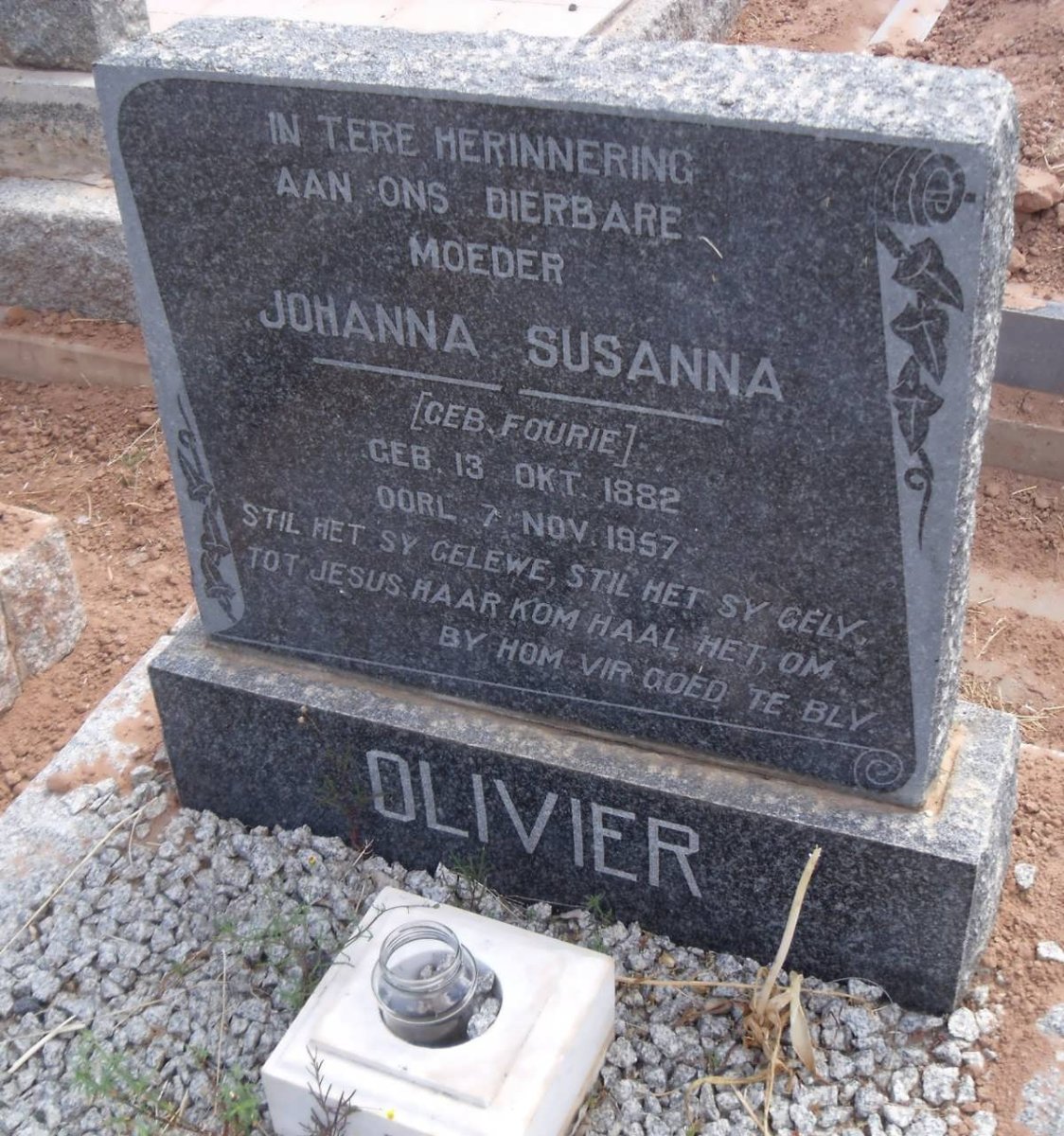OLIVIER Johanna Susanna nee FOURIE 1882-1957