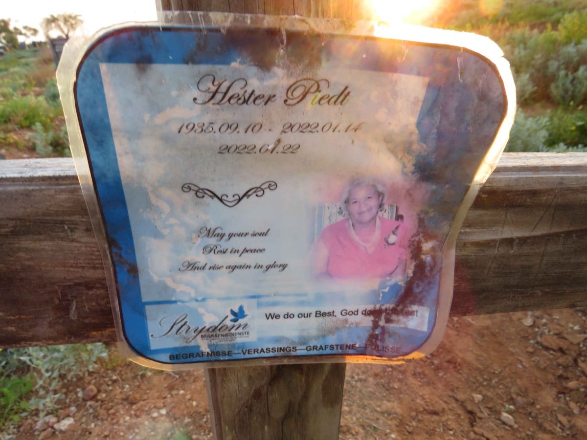 PIEDT Hester 1935-2022