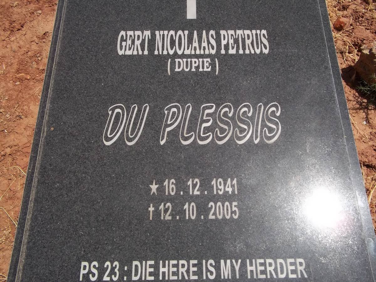 PLESSIS Gert Nicolaas Petrus, du 1941-2005