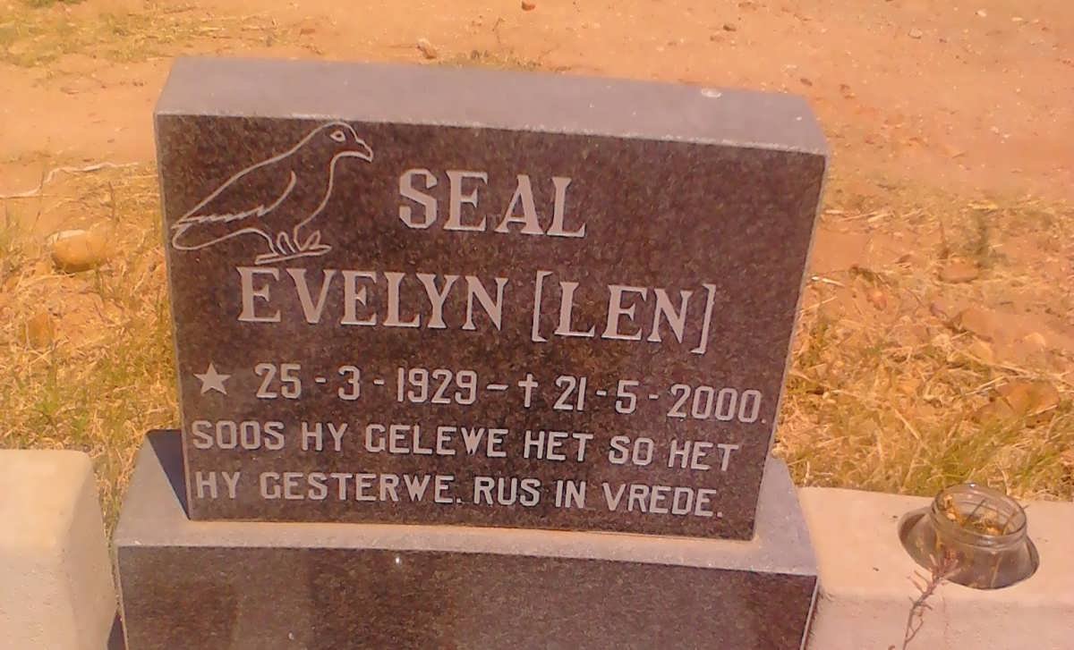 SEAL Evelyn 1929-2000