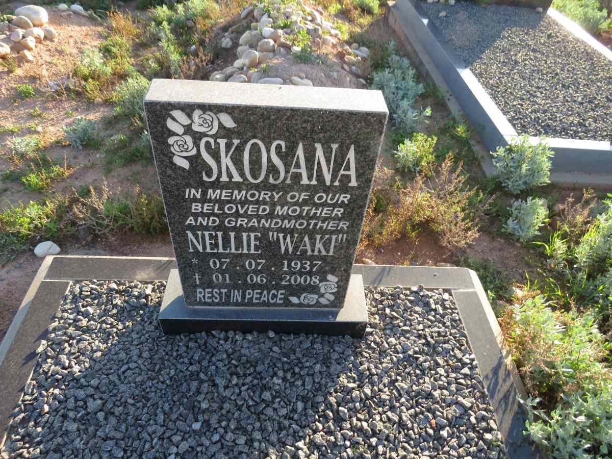 SKOSANA Nellie 1937-2008