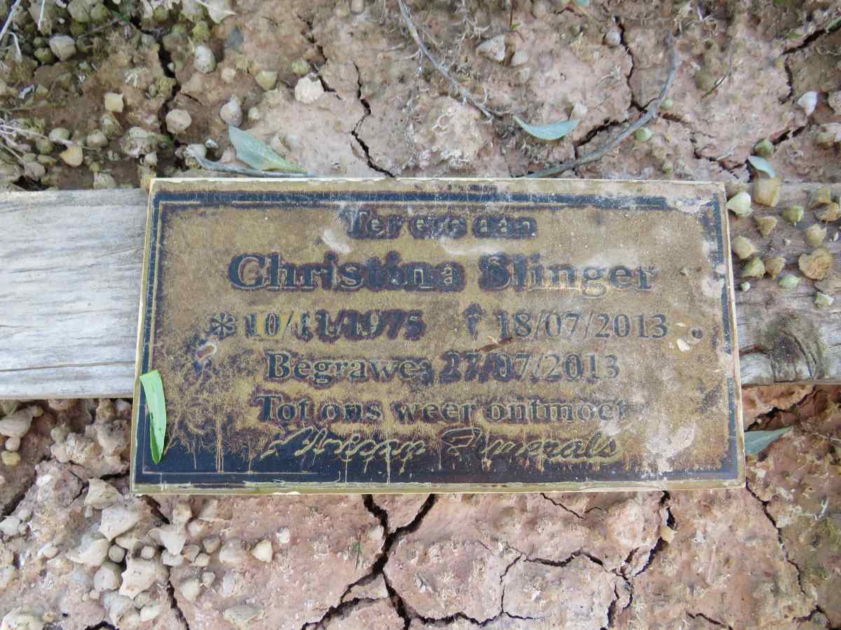 SLINGER Christina 1975-2013