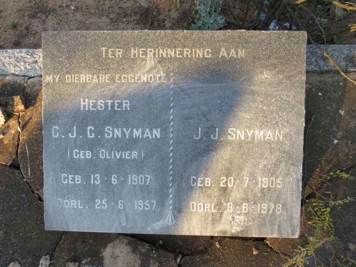 SNYMAN J.J. 1905-1978 & C.J.C. OLIVIER 1907-1957