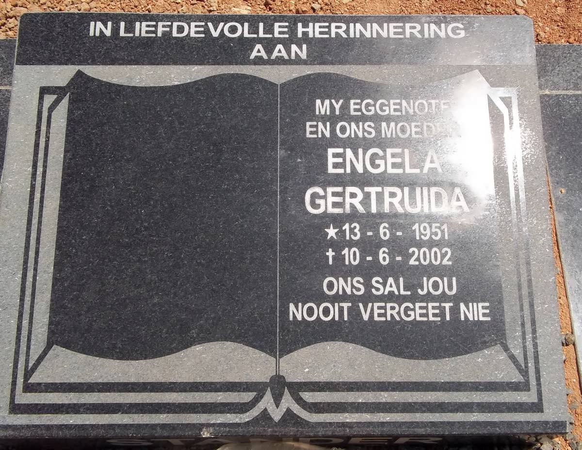 STANDER Engela Gertruida 1951-2002