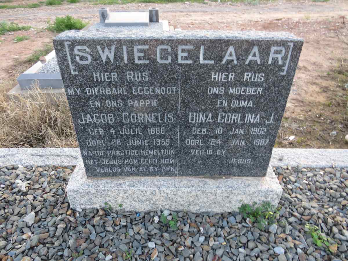 SWIEGELAAR Jacob Cornelis 1888-1959 & Dina Corlina J. 1902-1987