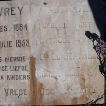 VREY M. 1884-1953  &amp; KOEN A.C voorheen VREY nee DELPORT 1888-1971