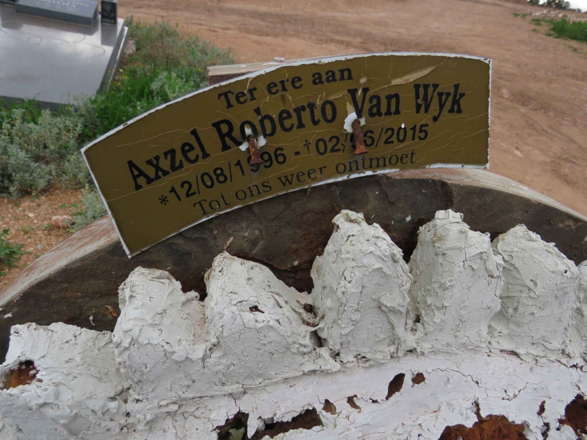 WYK Axzel Roberto, van 1996-2015