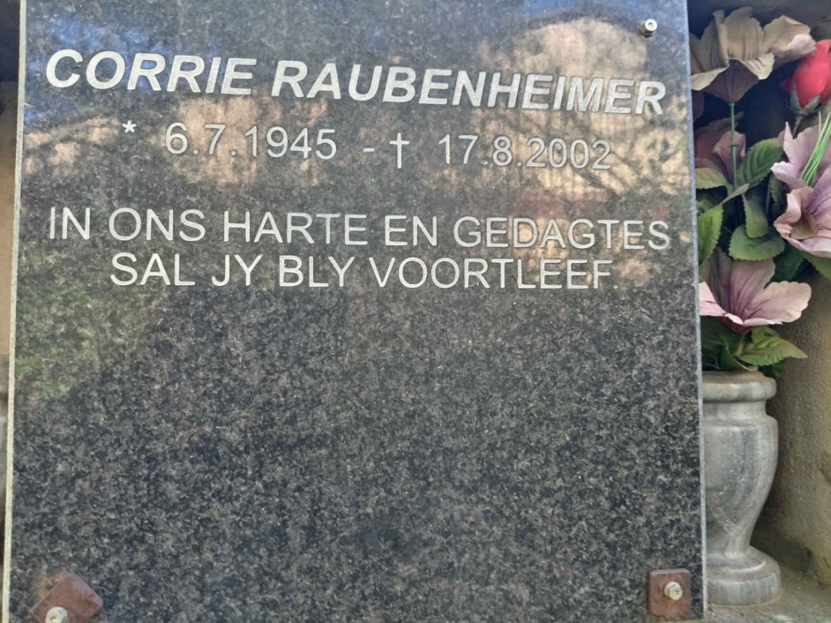RAUBENHEIMER Corrie 1945-2002