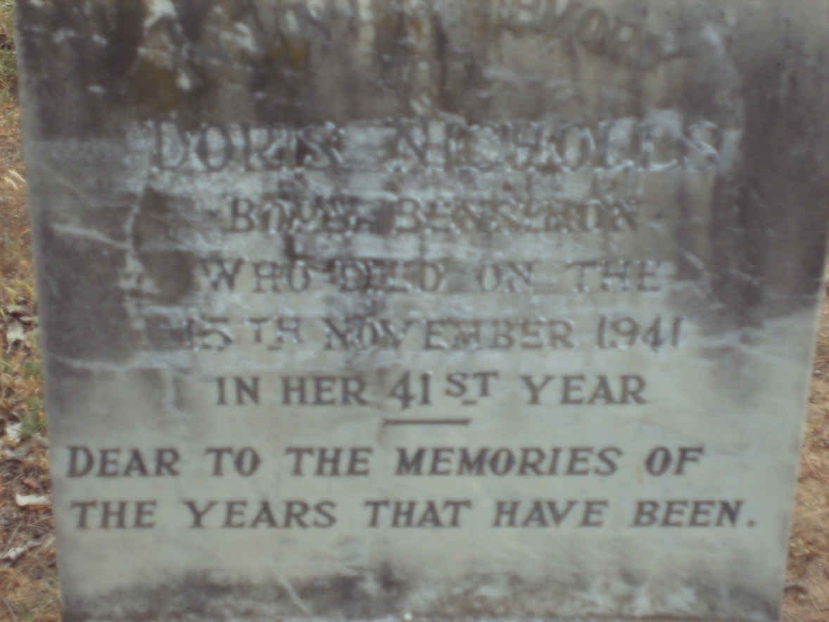 NICHOLIS Doris 1901-1941