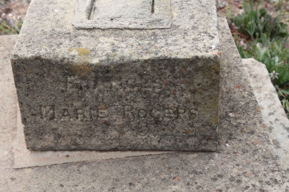 ROGERS Marie