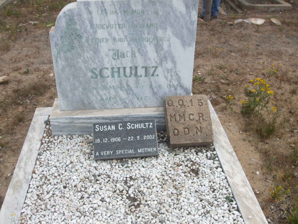SCHULTZ Jack -1988 &amp; Susan C. 1906-2002
