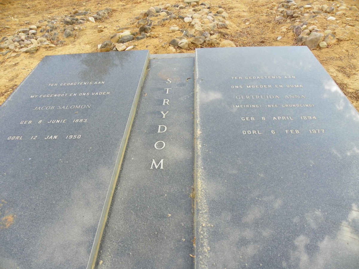 STRYDOM Jacob Solomon 1883-1950 &amp; Gertruida Anna MEIRING nee GRUNDLING 1934-1977