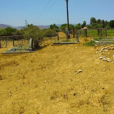 Western Cape, OUDTSHOORN district, De Haasejagt 79_6, farm cemetery