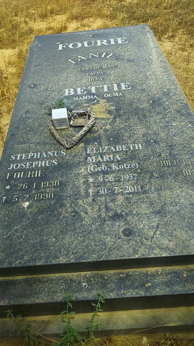 FOURIE Stephanus Josephus 1930-1990 &amp; Elizabeth Maria KOTZÉ 1937-2011