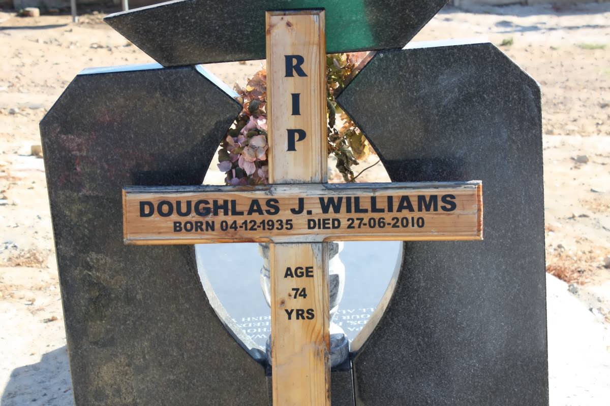 WILLIAMS Doughlas J. 1935-2010