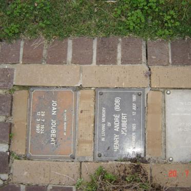 3. Memorial plates