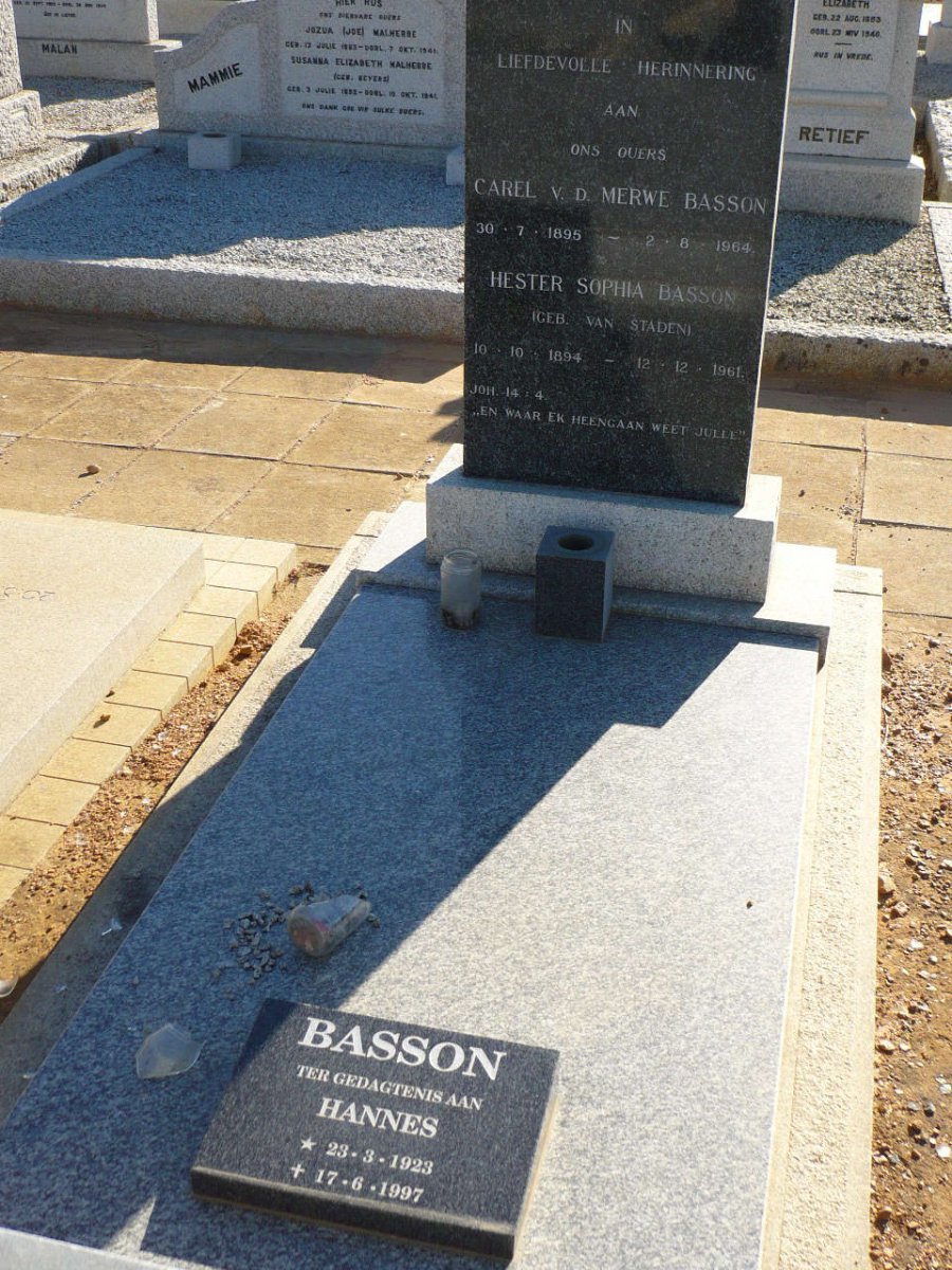 BASSON Carel v.d. Merwe 1895-1964 &amp; Hester Sophia VAN STADEN 1894-1961 :: BASSON Hannes 1923-1997