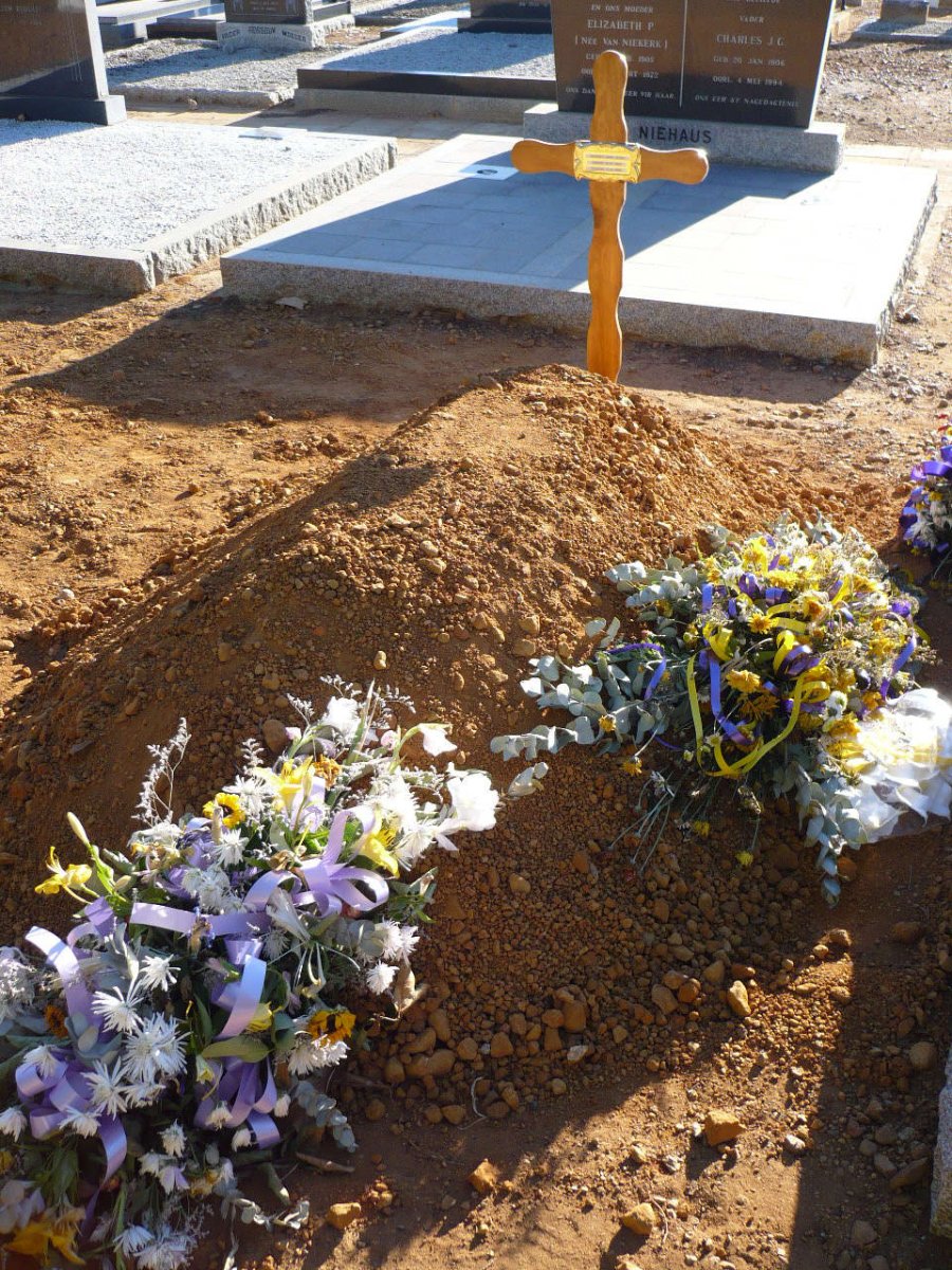 KOTZÉ Elizabeth Maria 1938-2008
