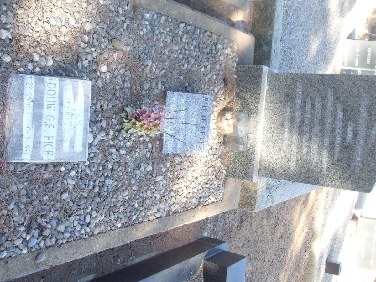 FICK Anna A.S. nee NIEUWENHUIZEN 1917-1983 :: FICK Douw G.S. 1912-1997 :: FICK Philip Peter 1954-2002