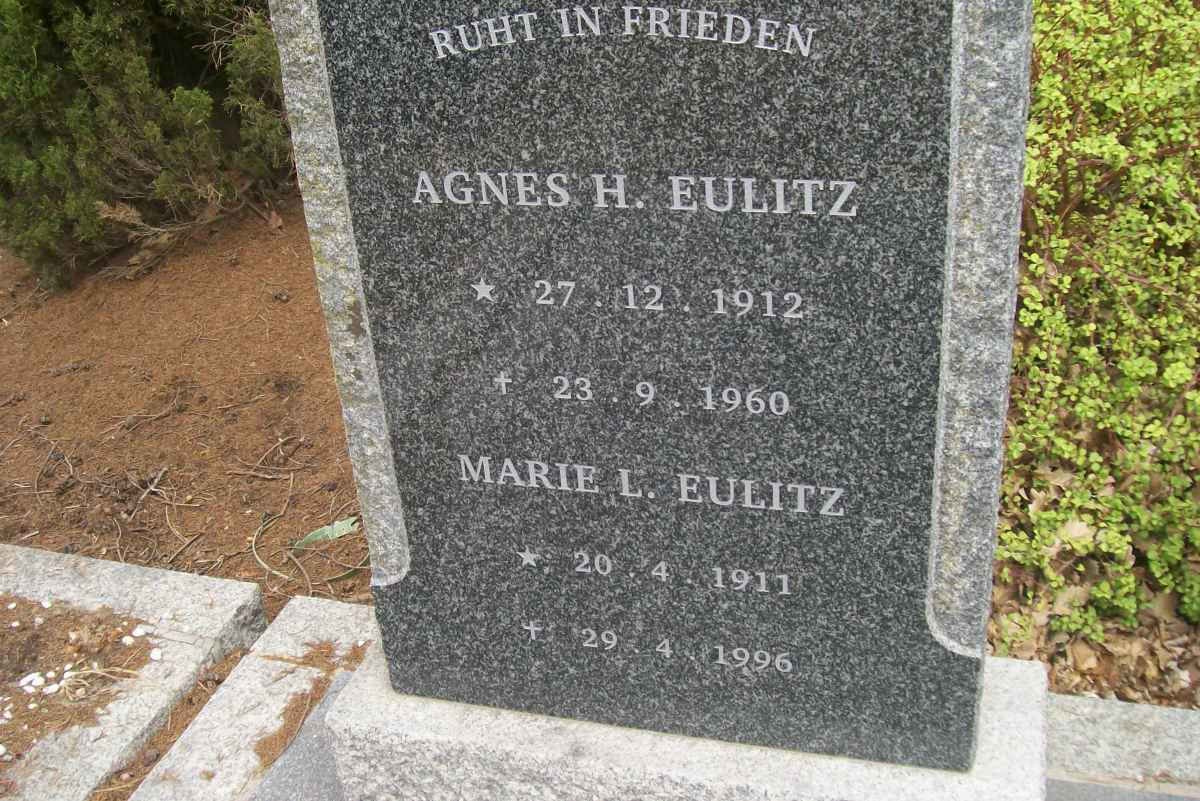 EULITZ Agnes H. 1912-1960 :: EULITZ Marie L. 1911-1996
