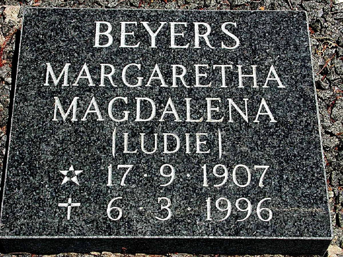 BEYERS Margaretha Magdalena 1907-1996