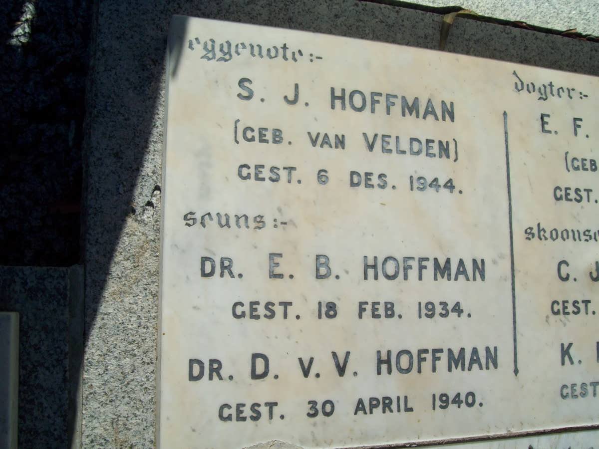 HOFFMAN S.J. nee VAN VELDEN -1944 :: HOFFMAN E.B. -1934 :: HOFFMAN D.v.V. -1940