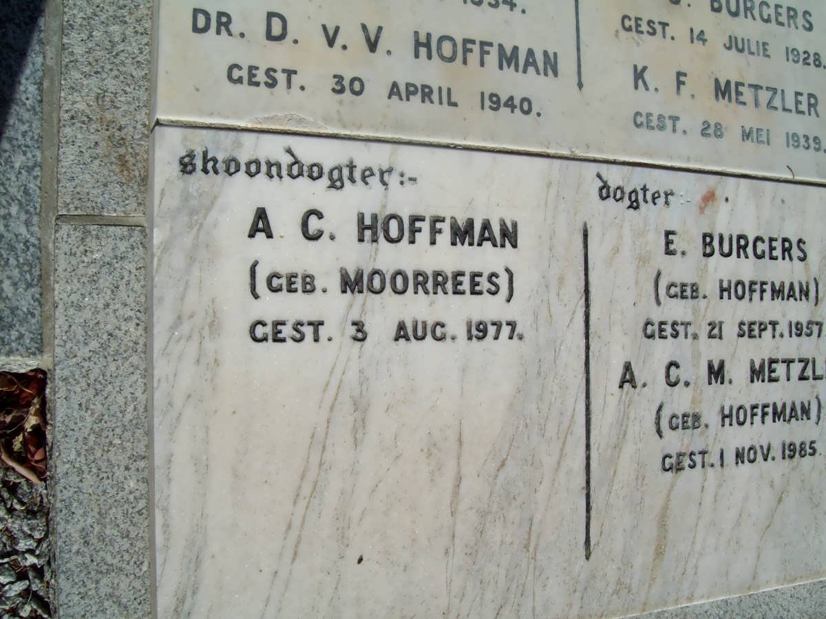 HOFFMAN A.C. nee MOORREES -1977
