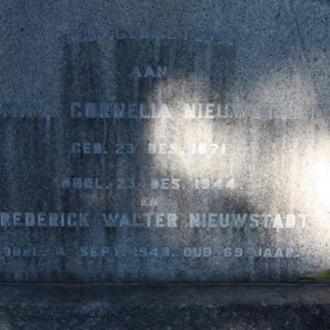 NIEUWSTADT Frederick Walter -1948 &amp; Ermina Cornelia 1871-1944