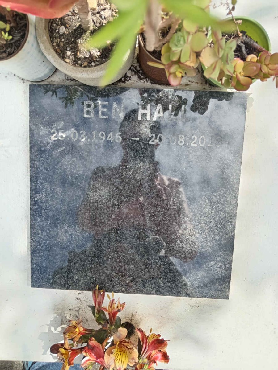 HALL Ben 1946-2019