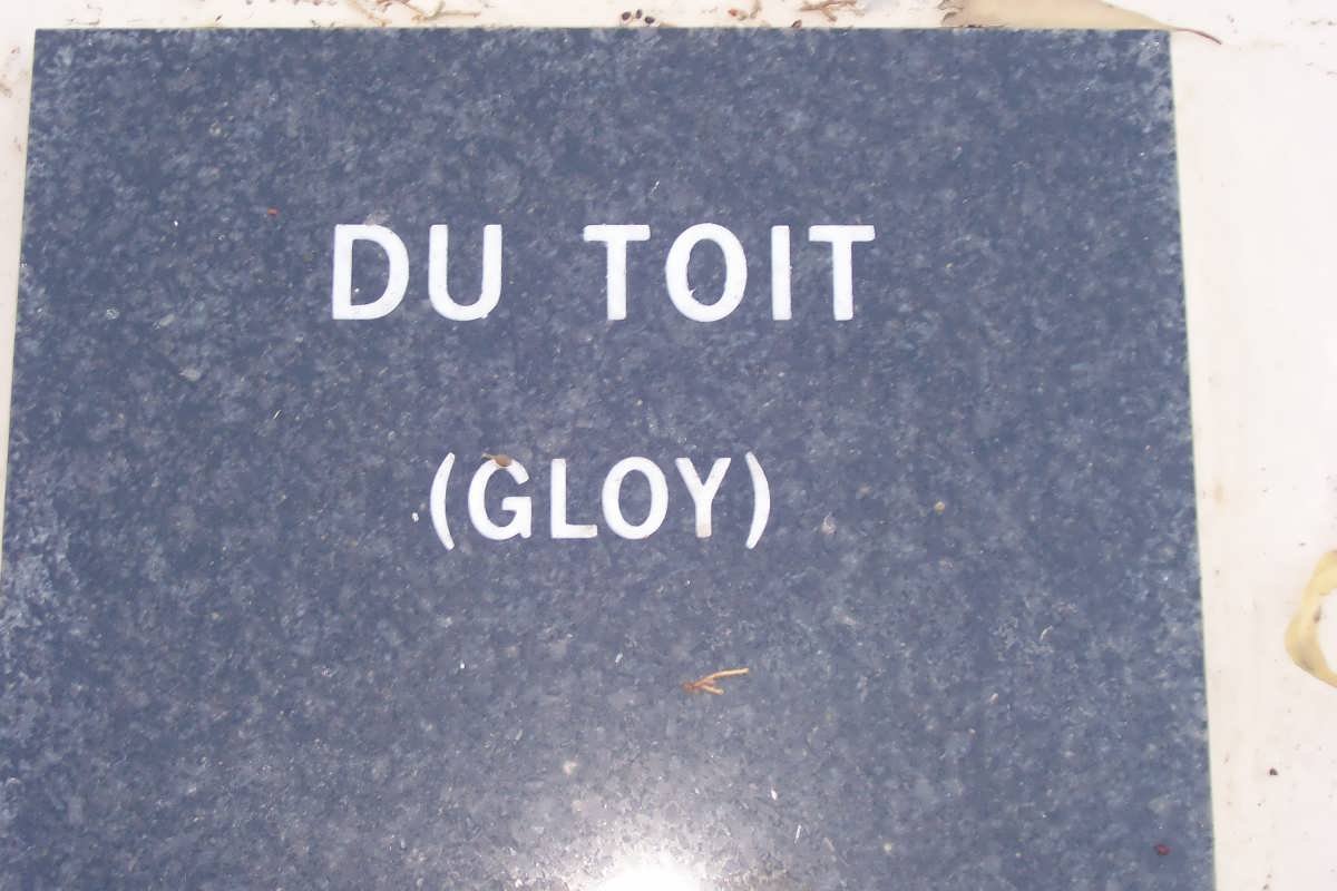 TOIT, du nee GLOY