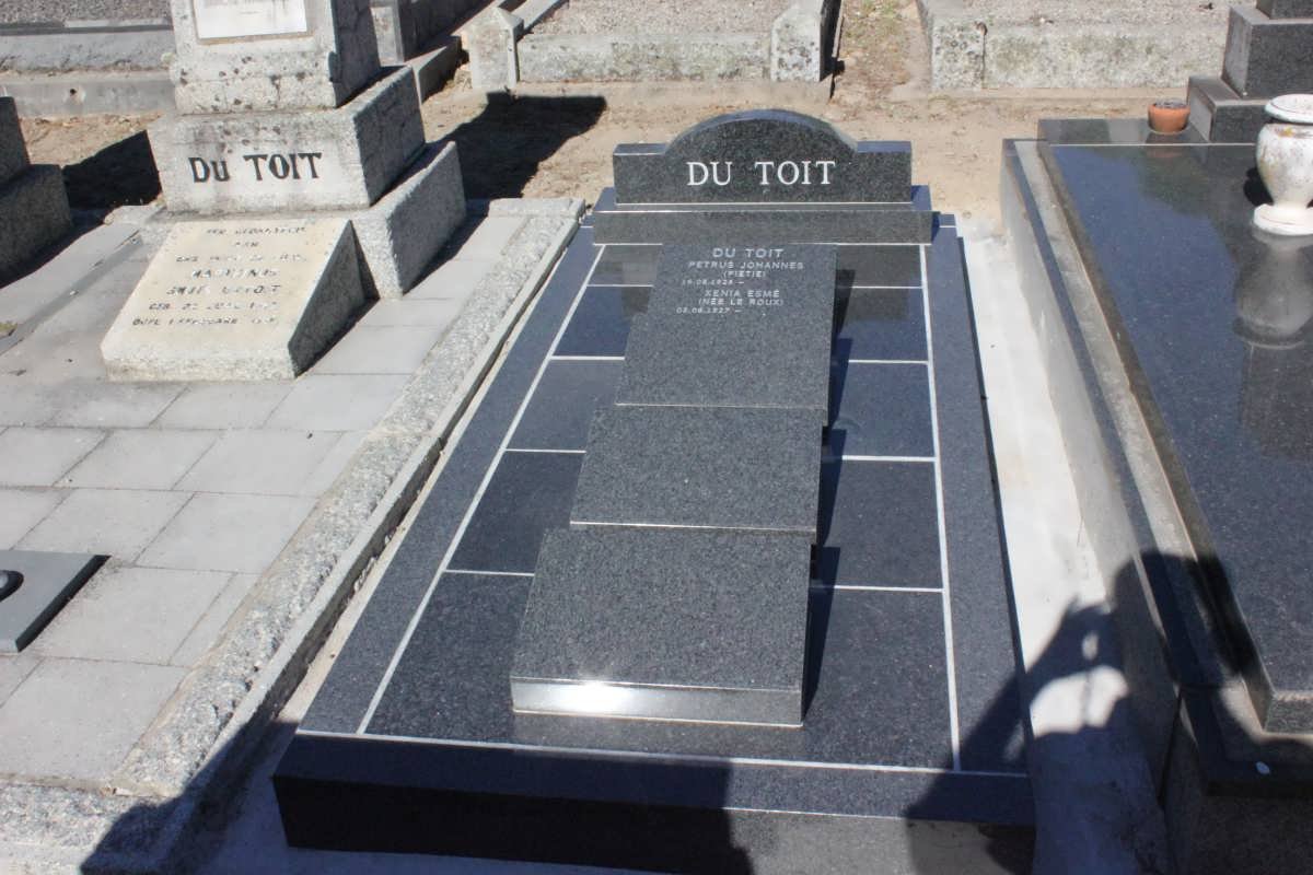 TOIT Petrus Johannes, du 1926- &amp; Xenia Esme LE ROUX 1927-