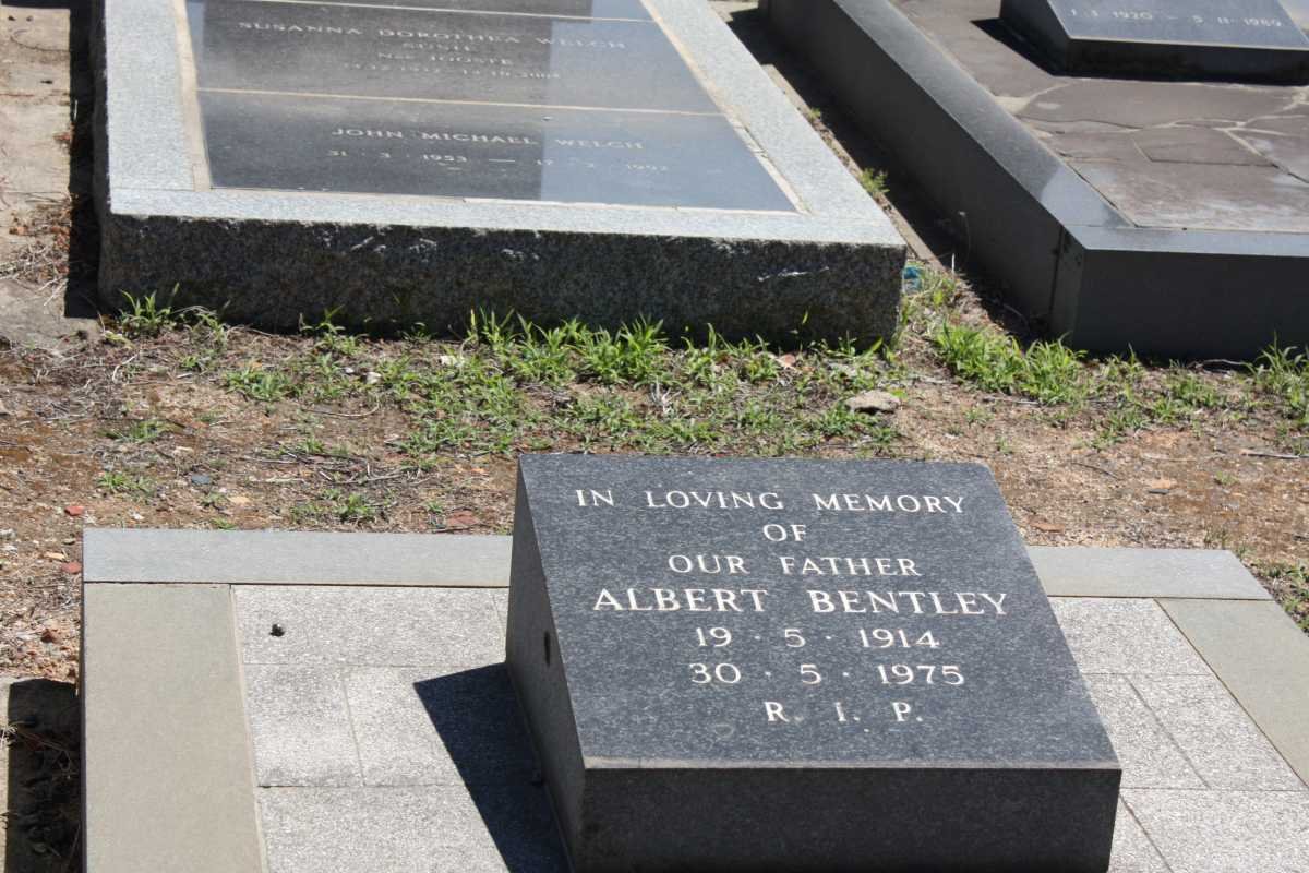 BENTLEY Albert 1914-1975