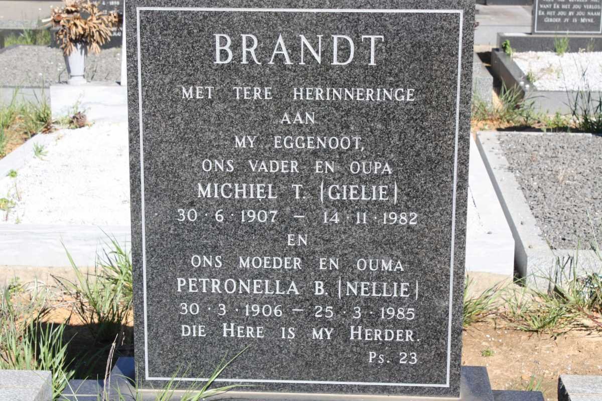 BRANDT Michiel T. 1907-1982 &amp; Petronella B. 1906-1985